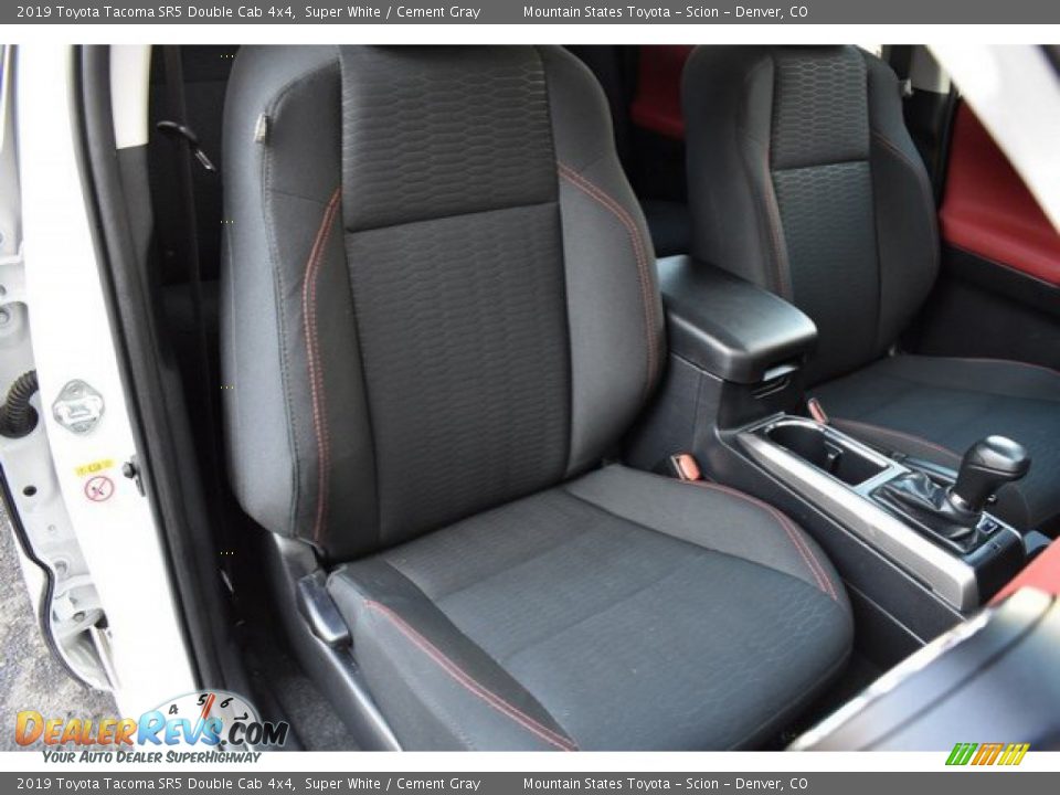 2019 Toyota Tacoma SR5 Double Cab 4x4 Super White / Cement Gray Photo #18