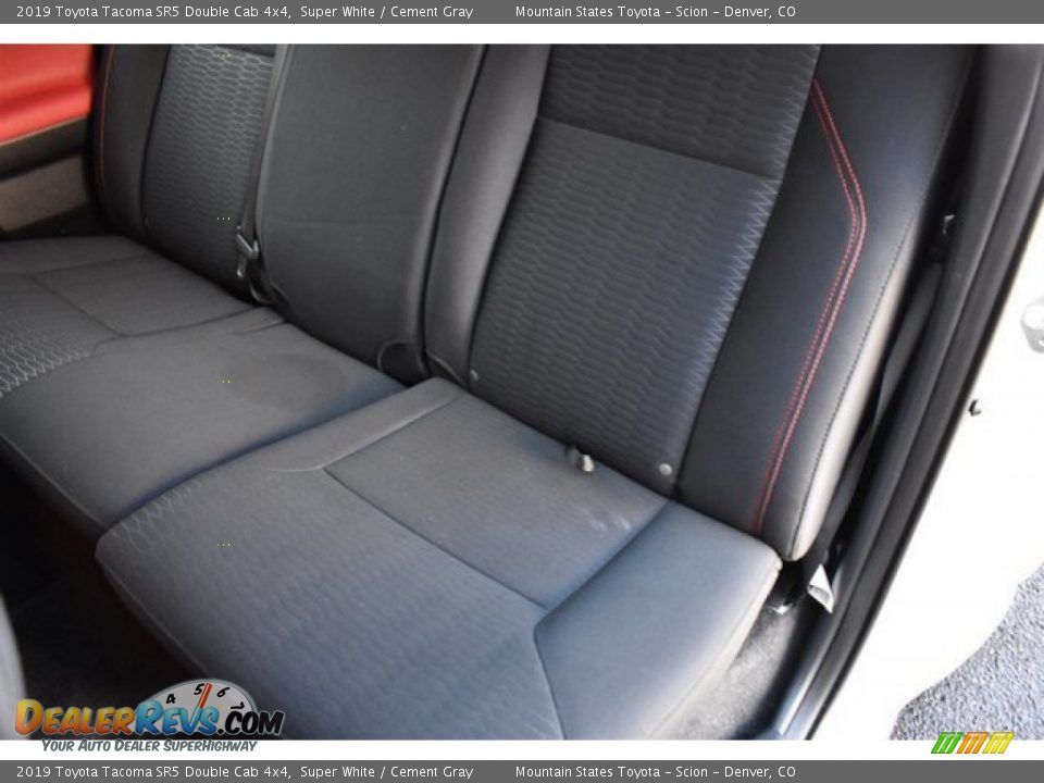 2019 Toyota Tacoma SR5 Double Cab 4x4 Super White / Cement Gray Photo #21