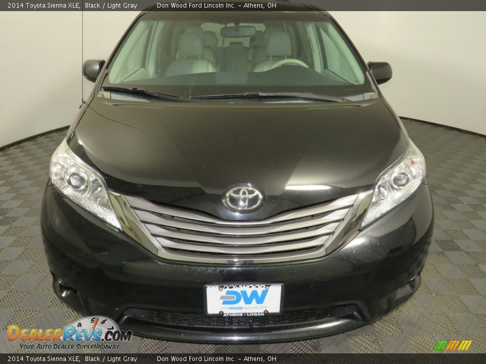 2014 Toyota Sienna XLE Black / Light Gray Photo #4