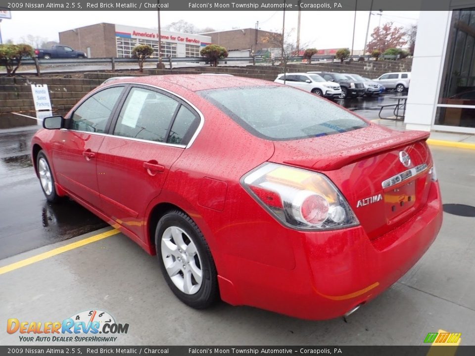 2009 Nissan Altima 2.5 S Red Brick Metallic / Charcoal Photo #3