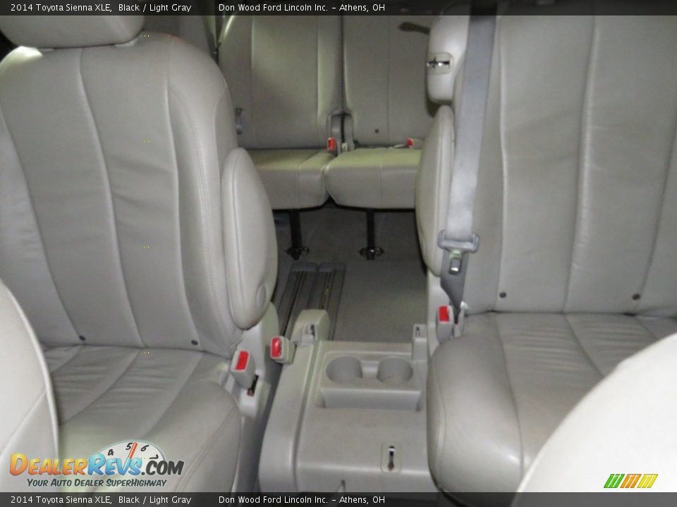 2014 Toyota Sienna XLE Black / Light Gray Photo #19