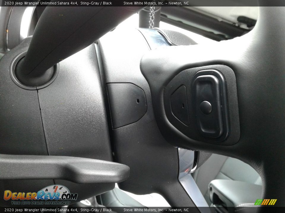 2020 Jeep Wrangler Unlimited Sahara 4x4 Sting-Gray / Black Photo #15