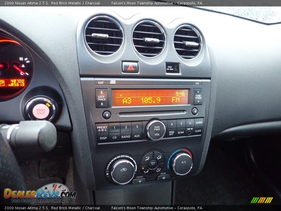 2009 Nissan Altima 2.5 S Red Brick Metallic / Charcoal Photo #23