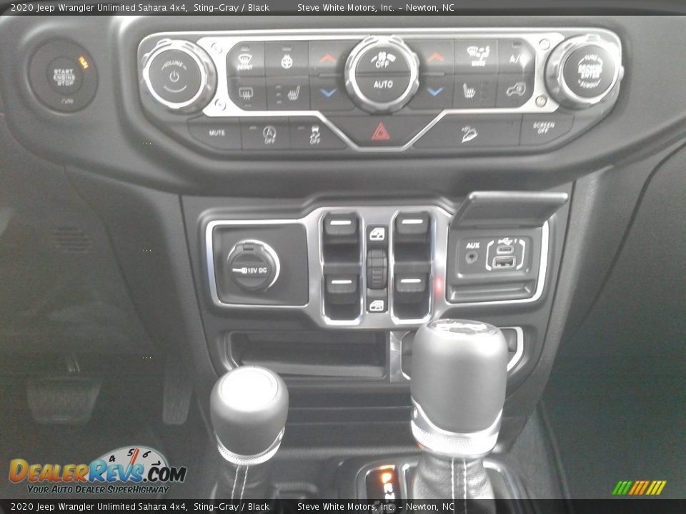 2020 Jeep Wrangler Unlimited Sahara 4x4 Sting-Gray / Black Photo #25