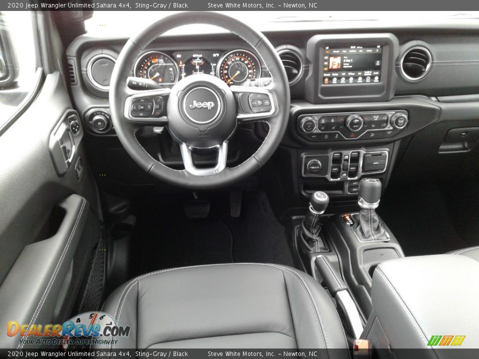 2020 Jeep Wrangler Unlimited Sahara 4x4 Sting-Gray / Black Photo #27