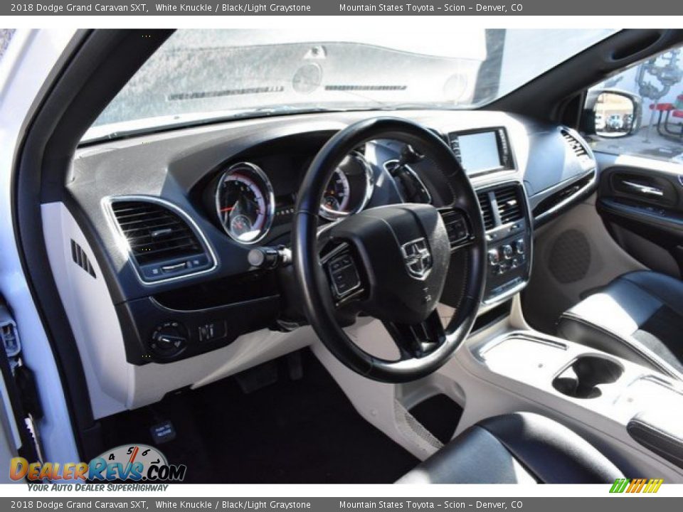 2018 Dodge Grand Caravan SXT White Knuckle / Black/Light Graystone Photo #10