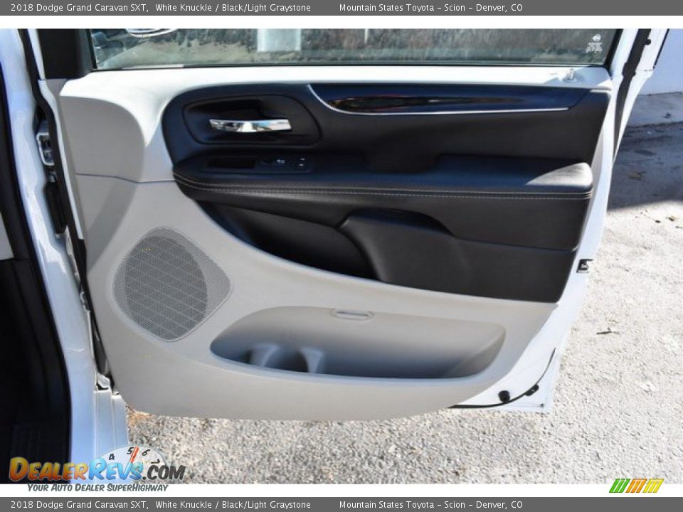 2018 Dodge Grand Caravan SXT White Knuckle / Black/Light Graystone Photo #26