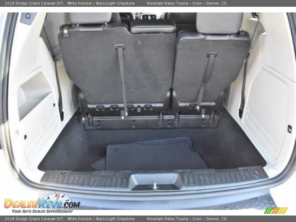 2018 Dodge Grand Caravan SXT White Knuckle / Black/Light Graystone Photo #27