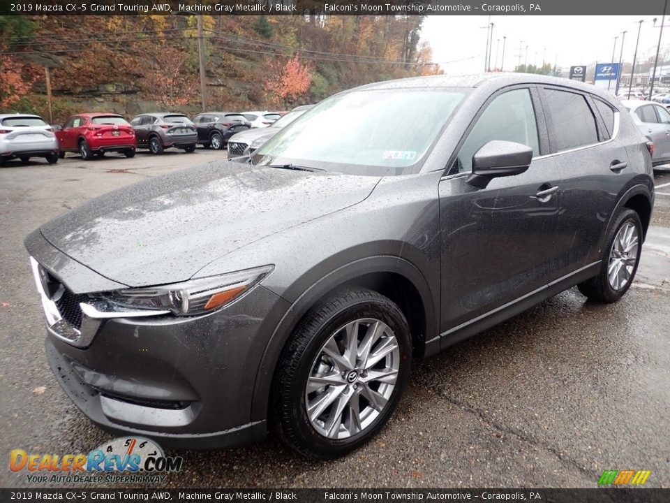 Front 3/4 View of 2019 Mazda CX-5 Grand Touring AWD Photo #5