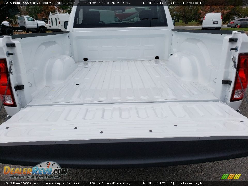 2019 Ram 1500 Classic Express Regular Cab 4x4 Bright White / Black/Diesel Gray Photo #6