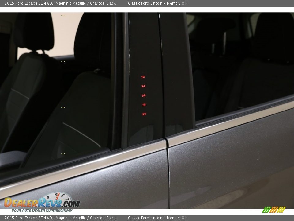 2015 Ford Escape SE 4WD Magnetic Metallic / Charcoal Black Photo #4