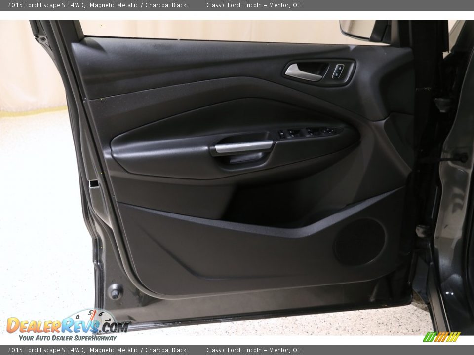2015 Ford Escape SE 4WD Magnetic Metallic / Charcoal Black Photo #5