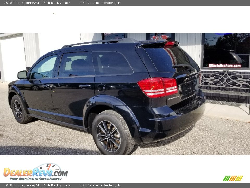 2018 Dodge Journey SE Pitch Black / Black Photo #3