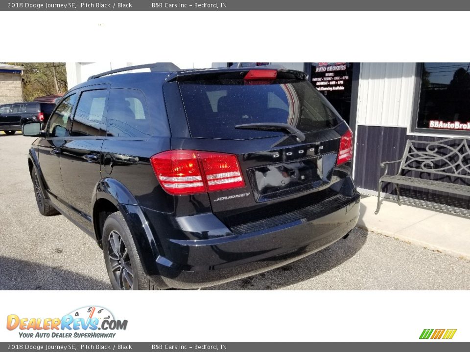 2018 Dodge Journey SE Pitch Black / Black Photo #4