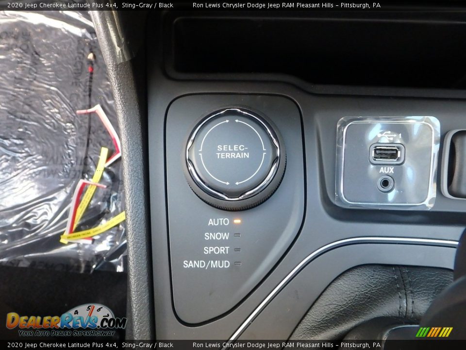 2020 Jeep Cherokee Latitude Plus 4x4 Sting-Gray / Black Photo #20