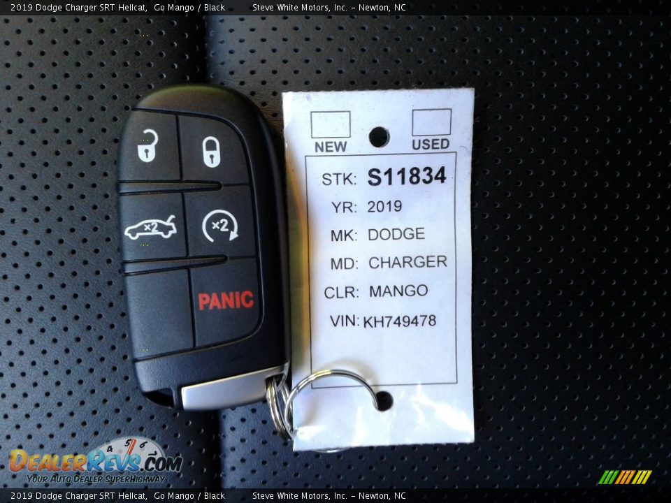 Keys of 2019 Dodge Charger SRT Hellcat Photo #33