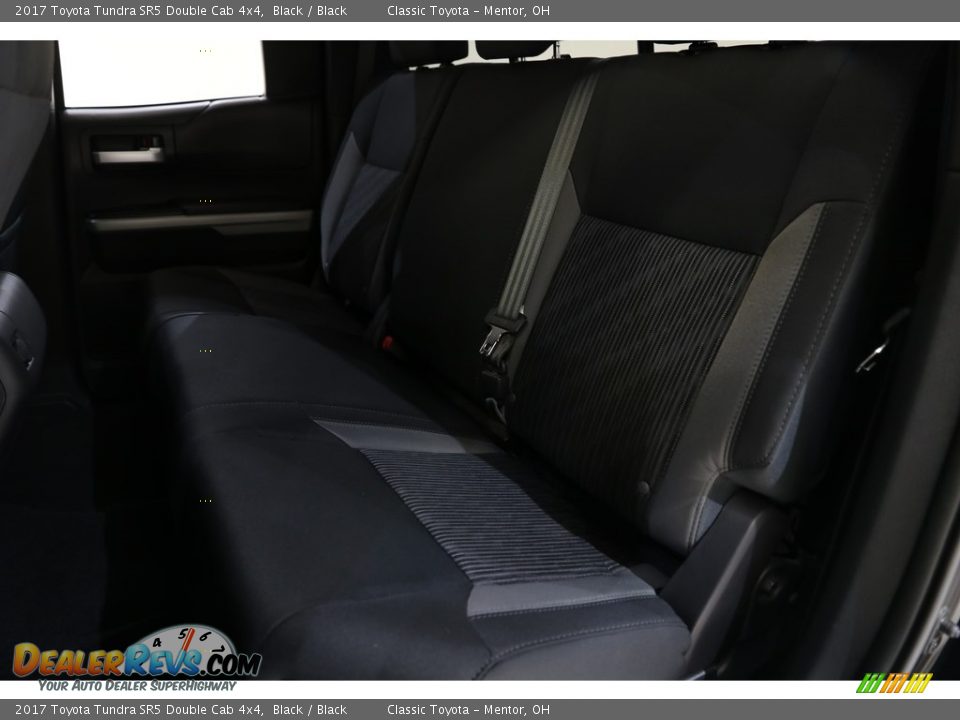 2017 Toyota Tundra SR5 Double Cab 4x4 Black / Black Photo #18