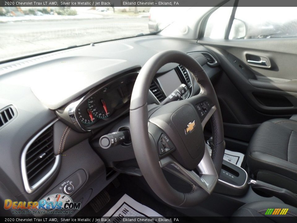 2020 Chevrolet Trax LT AWD Silver Ice Metallic / Jet Black Photo #16