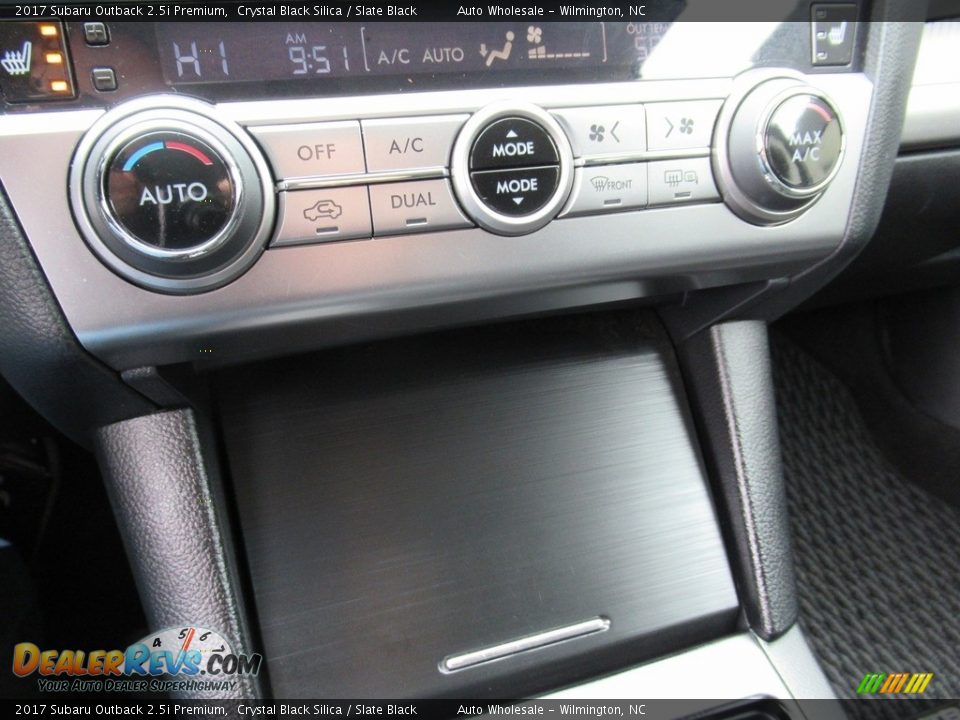2017 Subaru Outback 2.5i Premium Crystal Black Silica / Slate Black Photo #18