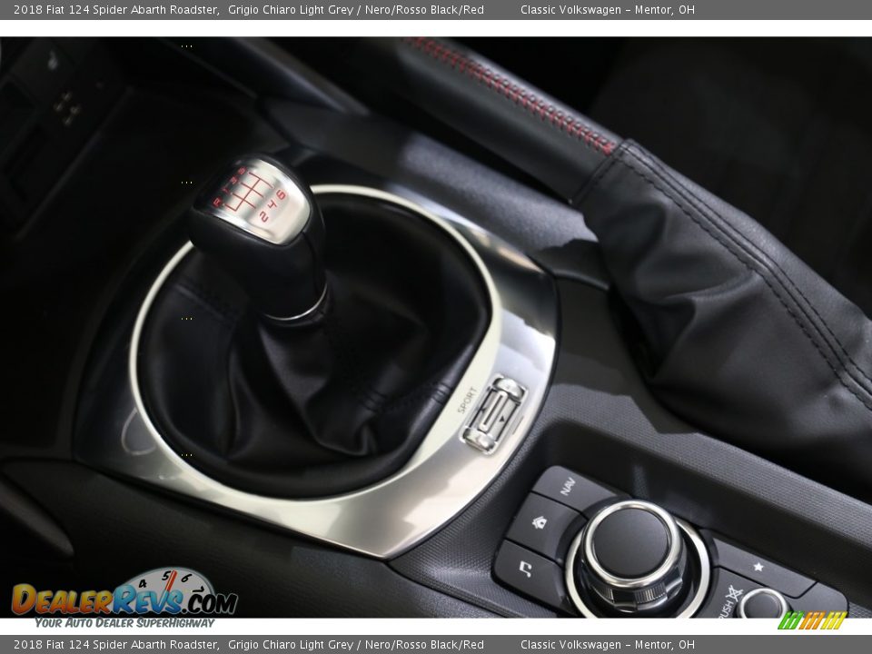 2018 Fiat 124 Spider Abarth Roadster Shifter Photo #11