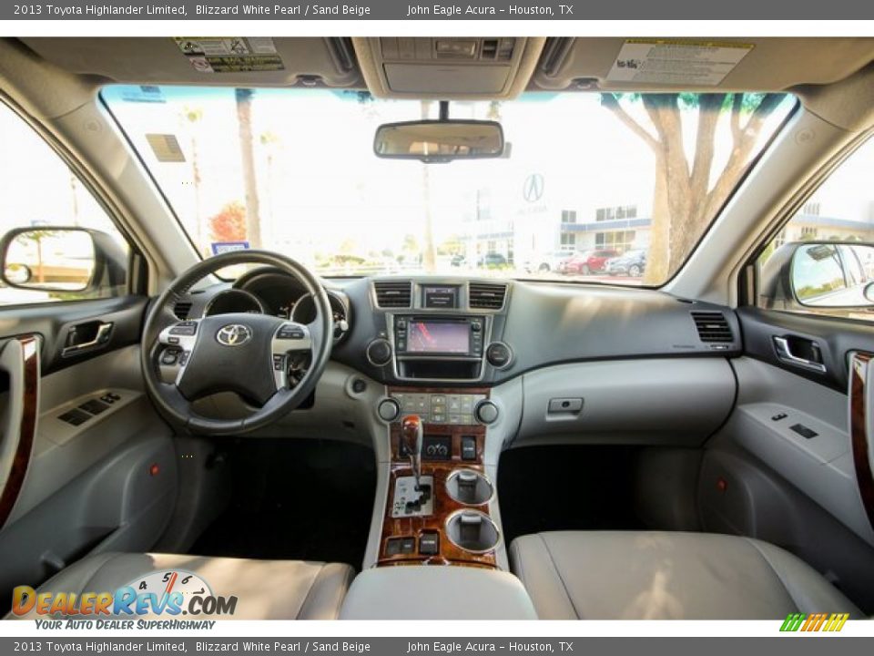 2013 Toyota Highlander Limited Blizzard White Pearl / Sand Beige Photo #10