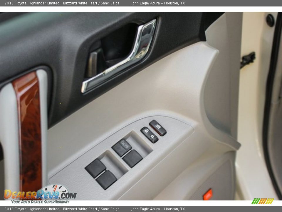 2013 Toyota Highlander Limited Blizzard White Pearl / Sand Beige Photo #16