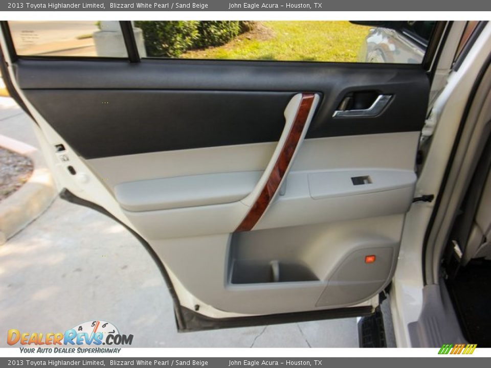 2013 Toyota Highlander Limited Blizzard White Pearl / Sand Beige Photo #21