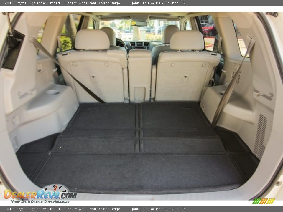 2013 Toyota Highlander Limited Blizzard White Pearl / Sand Beige Photo #24