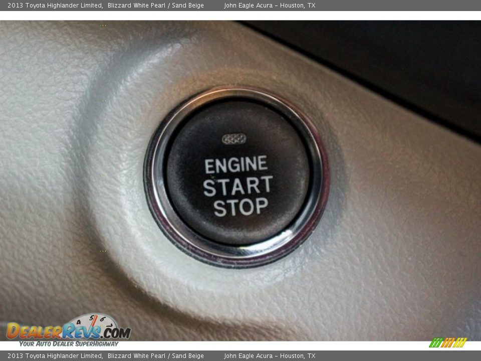 2013 Toyota Highlander Limited Blizzard White Pearl / Sand Beige Photo #35