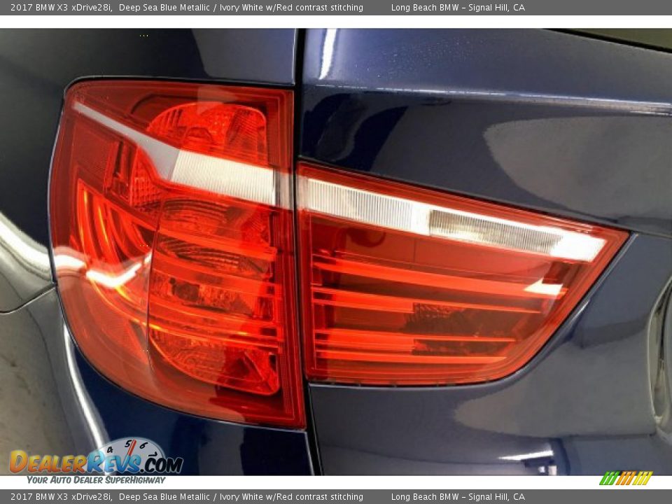 2017 BMW X3 xDrive28i Deep Sea Blue Metallic / Ivory White w/Red contrast stitching Photo #22