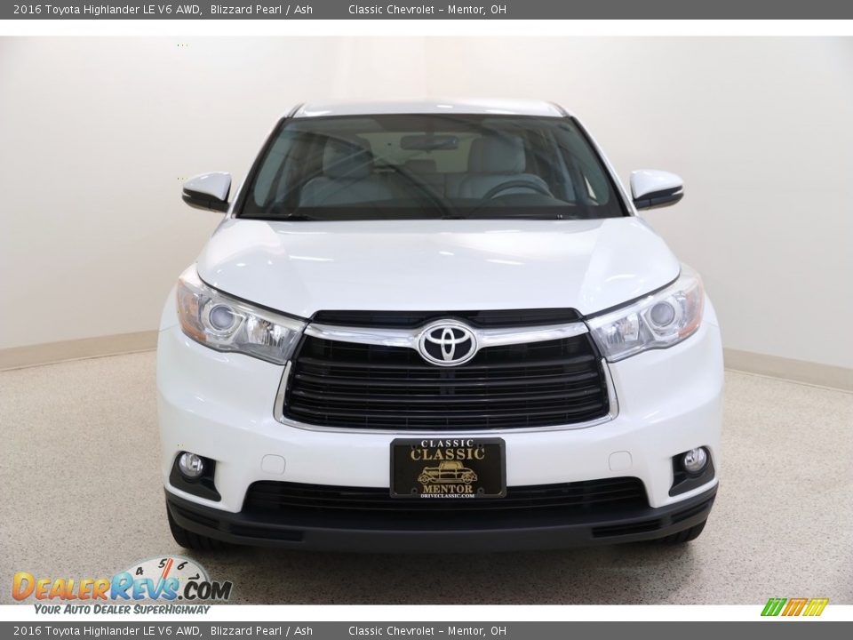 2016 Toyota Highlander LE V6 AWD Blizzard Pearl / Ash Photo #2