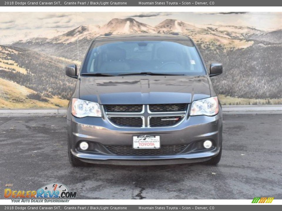 2018 Dodge Grand Caravan SXT Granite Pearl / Black/Light Graystone Photo #4