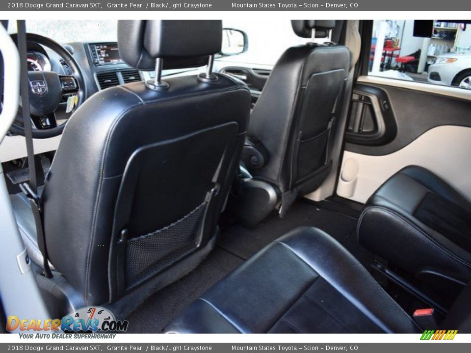 2018 Dodge Grand Caravan SXT Granite Pearl / Black/Light Graystone Photo #19