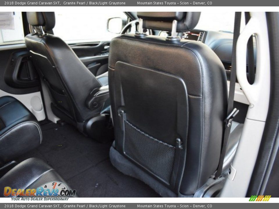 2018 Dodge Grand Caravan SXT Granite Pearl / Black/Light Graystone Photo #20