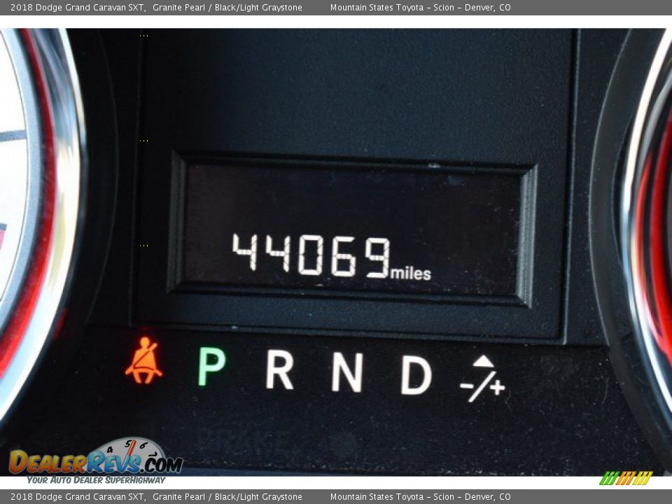 2018 Dodge Grand Caravan SXT Granite Pearl / Black/Light Graystone Photo #30