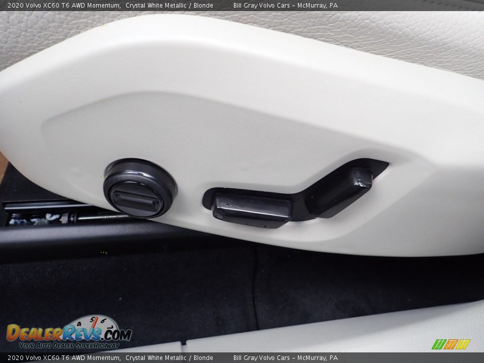 2020 Volvo XC60 T6 AWD Momentum Crystal White Metallic / Blonde Photo #11