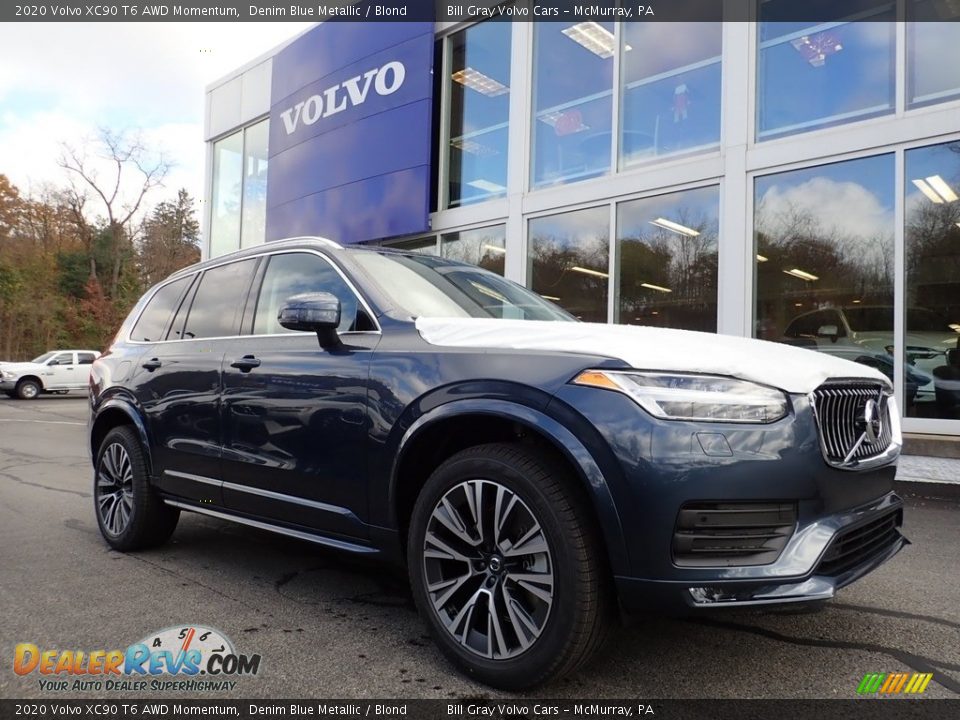 Front 3/4 View of 2020 Volvo XC90 T6 AWD Momentum Photo #1