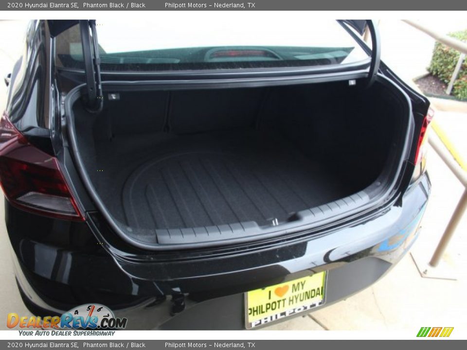 2020 Hyundai Elantra SE Phantom Black / Black Photo #21