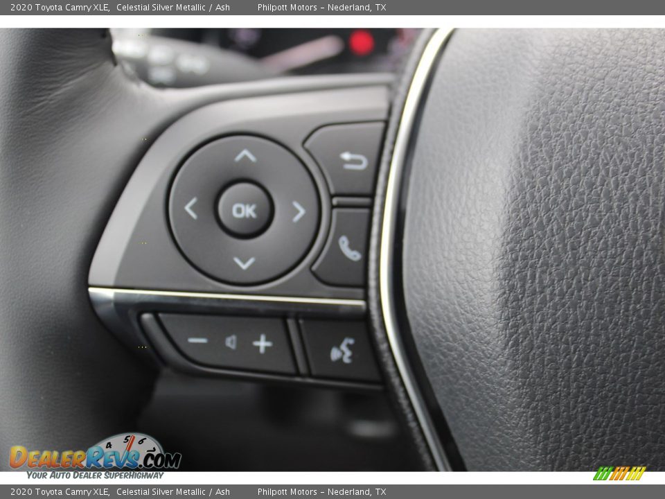 2020 Toyota Camry XLE Celestial Silver Metallic / Ash Photo #10