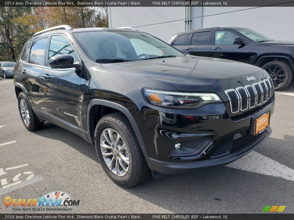 2019 Jeep Cherokee Latitude Plus 4x4 Diamond Black Crystal Pearl / Black Photo #1