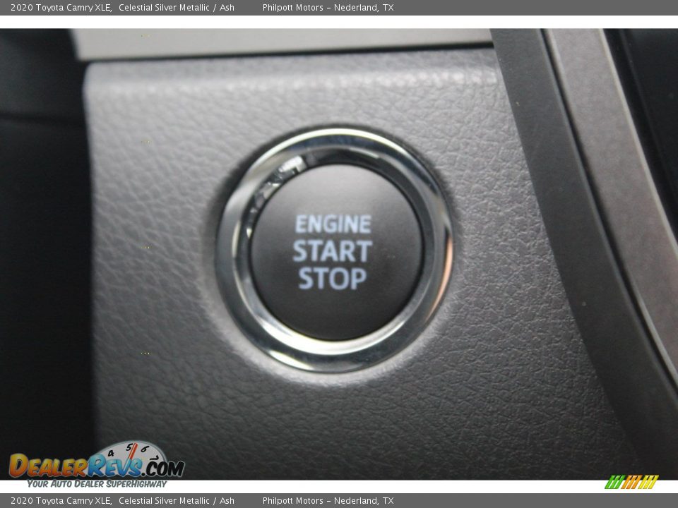 2020 Toyota Camry XLE Celestial Silver Metallic / Ash Photo #15