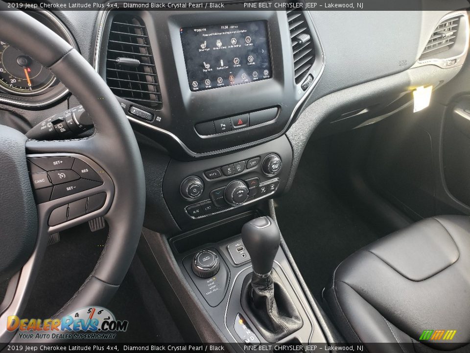 2019 Jeep Cherokee Latitude Plus 4x4 Diamond Black Crystal Pearl / Black Photo #4
