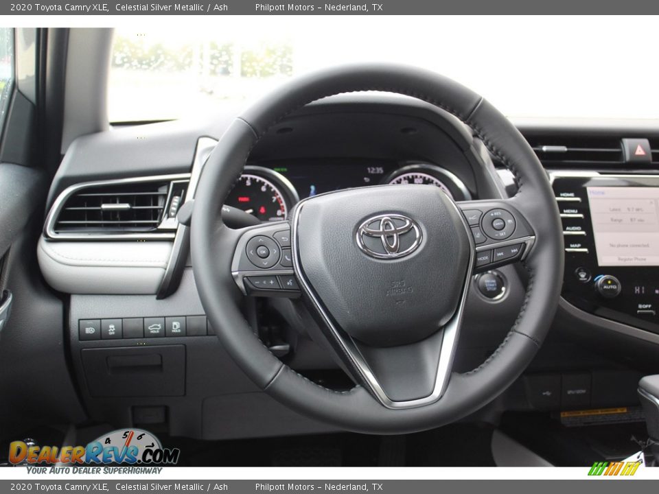 2020 Toyota Camry XLE Celestial Silver Metallic / Ash Photo #20