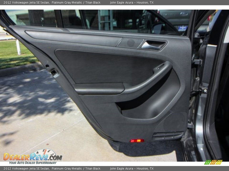 2012 Volkswagen Jetta SE Sedan Platinum Gray Metallic / Titan Black Photo #20