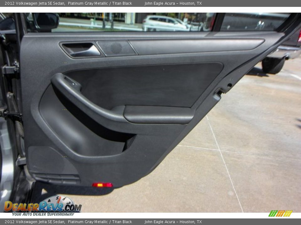 2012 Volkswagen Jetta SE Sedan Platinum Gray Metallic / Titan Black Photo #23
