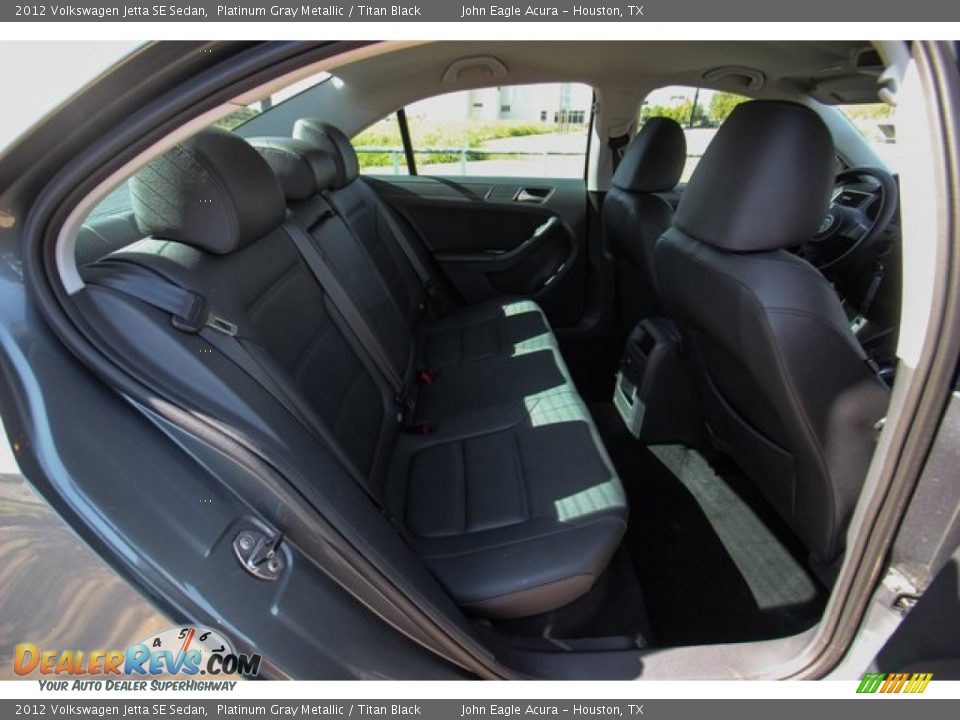 2012 Volkswagen Jetta SE Sedan Platinum Gray Metallic / Titan Black Photo #24