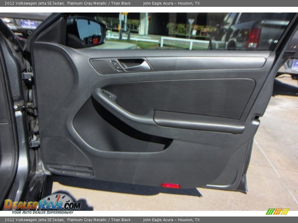 2012 Volkswagen Jetta SE Sedan Platinum Gray Metallic / Titan Black Photo #25