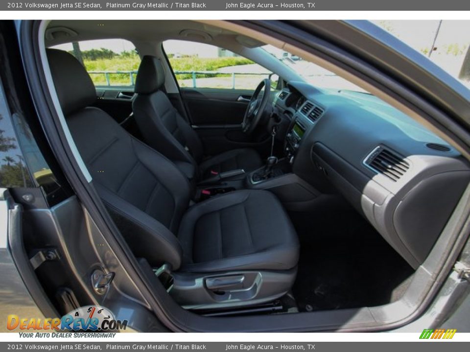 2012 Volkswagen Jetta SE Sedan Platinum Gray Metallic / Titan Black Photo #26