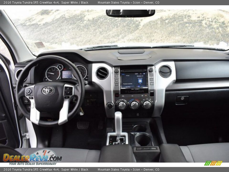 2016 Toyota Tundra SR5 CrewMax 4x4 Super White / Black Photo #13