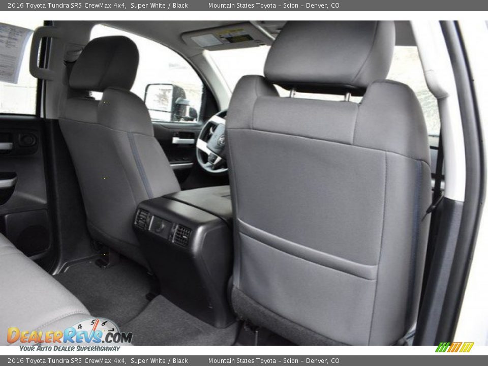 2016 Toyota Tundra SR5 CrewMax 4x4 Super White / Black Photo #20